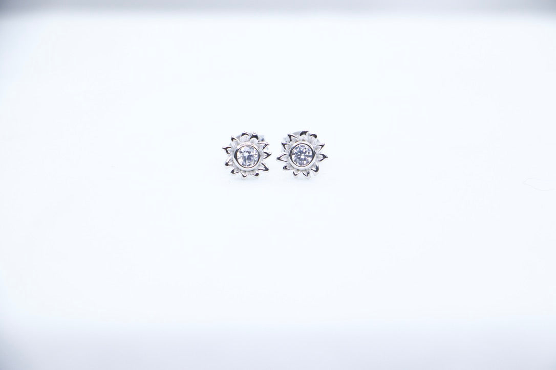 Sunbeam Spark Studs