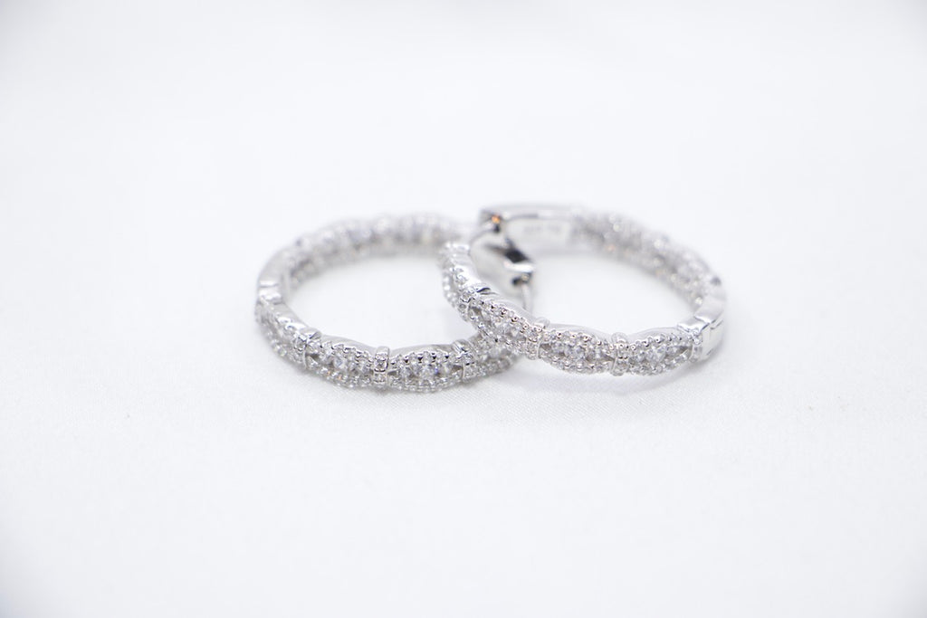 Dazzling Diamond Cut Hoop Earrings - Sparkling Silver Jewelry for Women, Elegant Gift for Her.