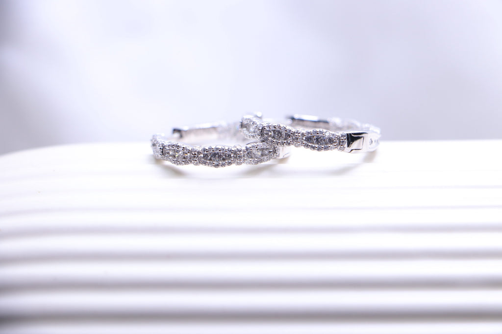 Dazzling Diamond-Cut Hoop Earrings